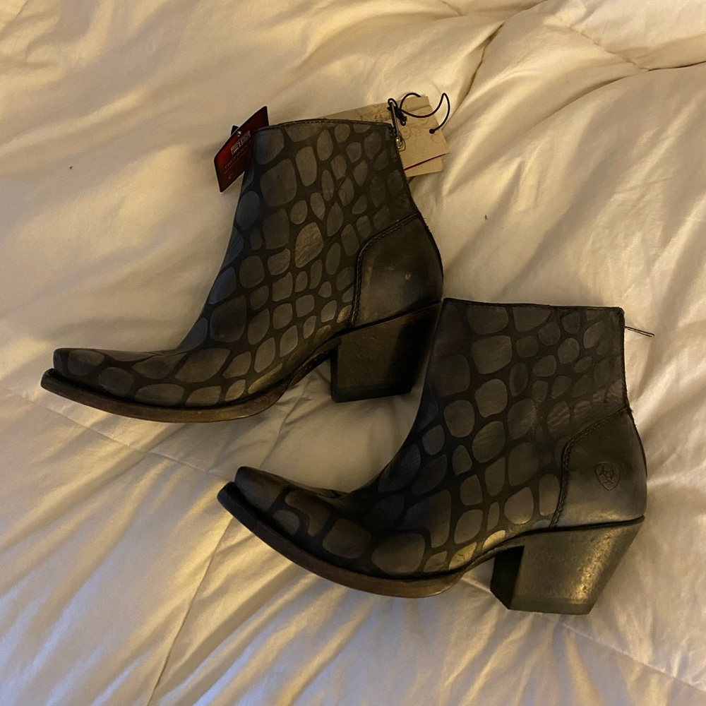 Ariat Benita Boots 7.5